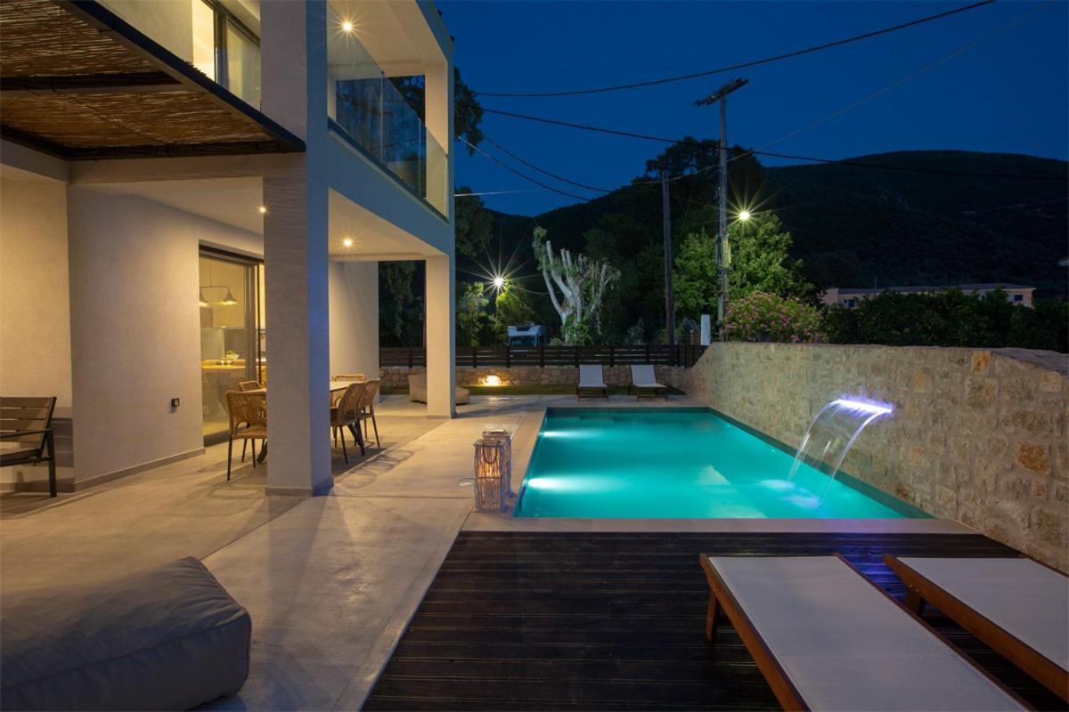 Seascape Villas Vassiliki - Beachfront Villas 外观 照片