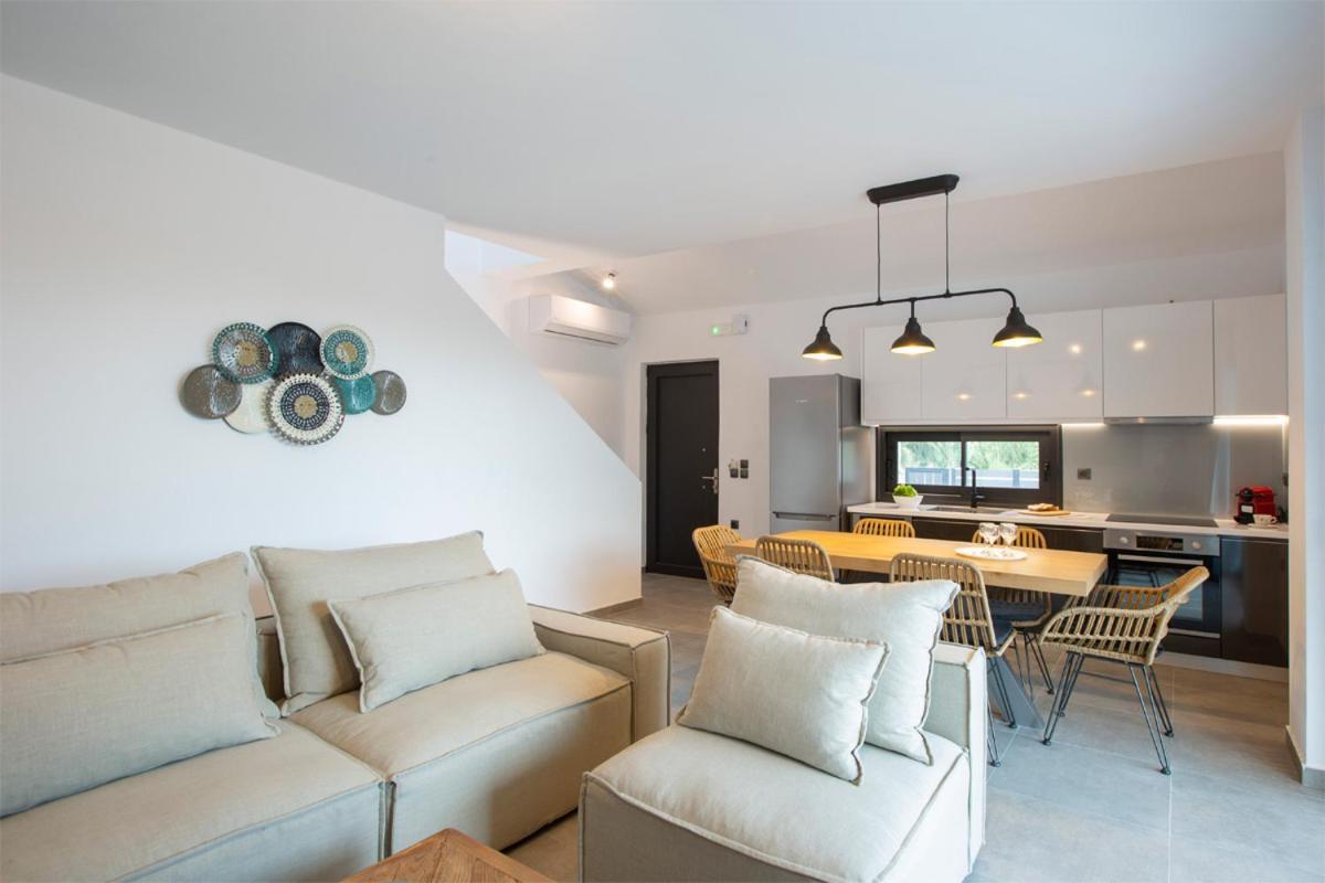 Seascape Villas Vassiliki - Beachfront Villas 外观 照片